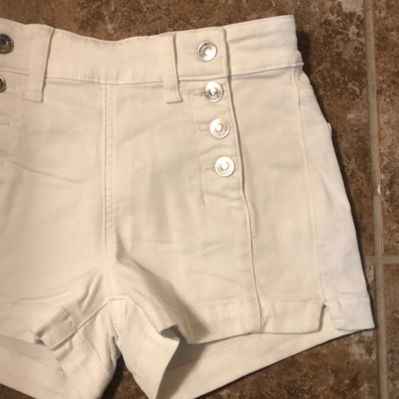 American Eagle Shorts - Picture 2 of 4